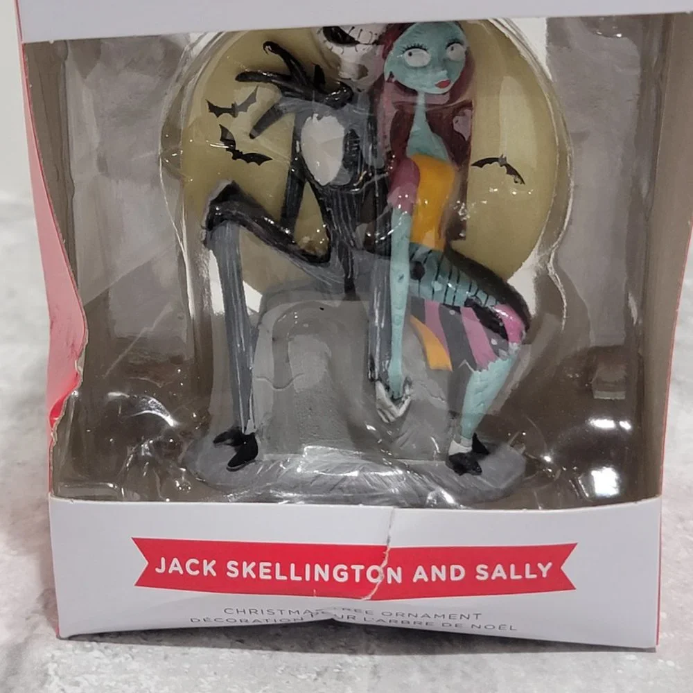 Hallmark The‎ Nightmare Before Christmas Jack & Sally On Tombstone Xmas Ornament